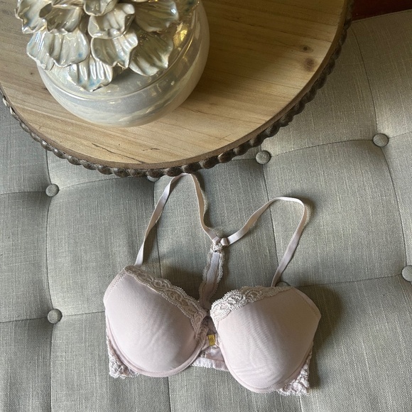 Natori Baby Pink Lace Trimmed Razorback Bra 32D - Picture 1 of 6